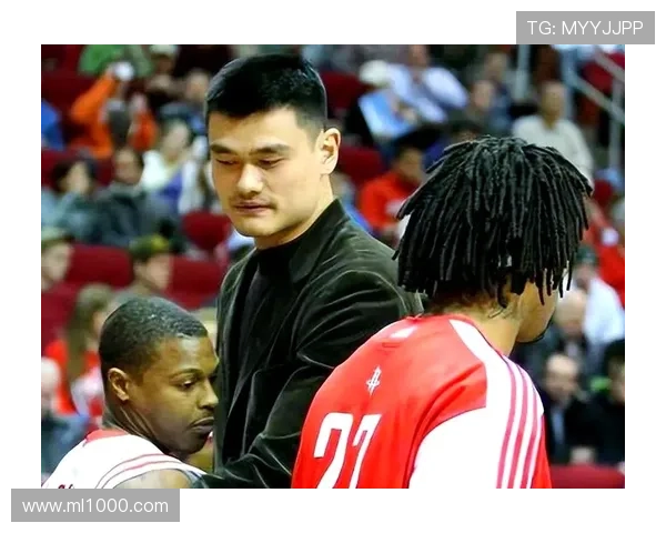 保罗跨越姚明的传奇瞬间与NBA历史的深远影响 保罗跨越姚明的传奇瞬间与NBA历史的深远影响